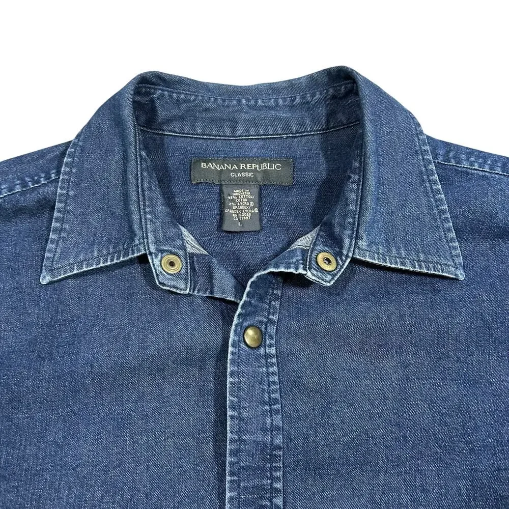 Vintage Banana Republic Denim Shirt Mens Large Snap Button Dark Blue Wash Safari